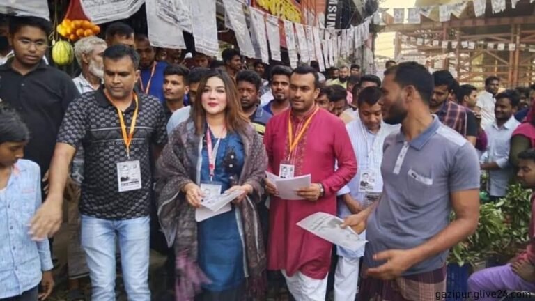 নায়িকা মাহি নৌকার নির্বাচনী প্রচারণায় মাঠে নামলেন